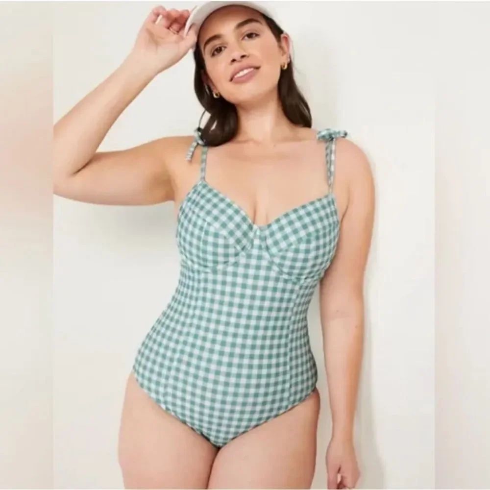 NEW ! Old Navy Woman’s Checkered Green white One Piece Swimsuit Size 2X